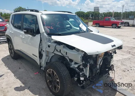 2023 Jeep Renegade Upland 4X4 z USA, uszkodzony, nr VIN ZACNJDB12PPP39095